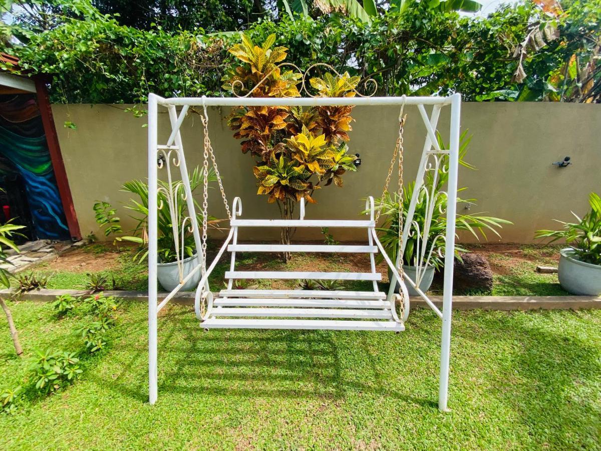 The Kingslayer Resort Negombo Exterior foto